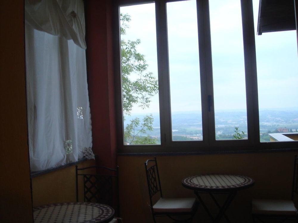 B&B La Taverna Degli Angeli Vezzi Portio Exterior foto
